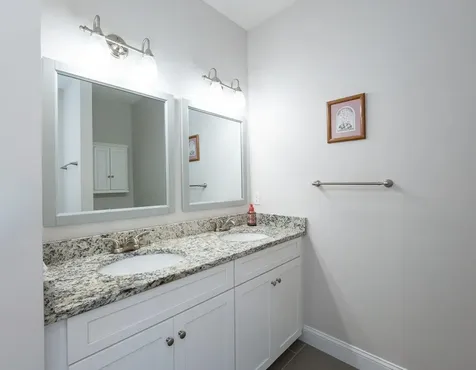 58 Granite Lane Chester NH 03036