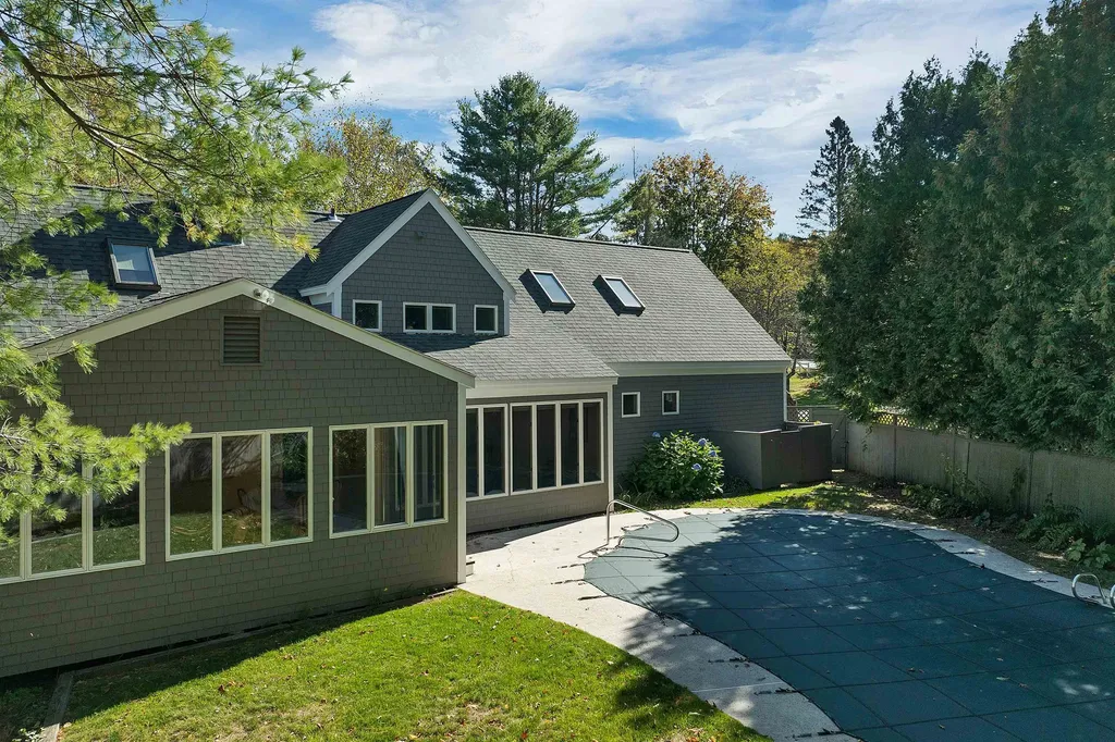 427 North Main Street Wolfeboro NH 03894-0427