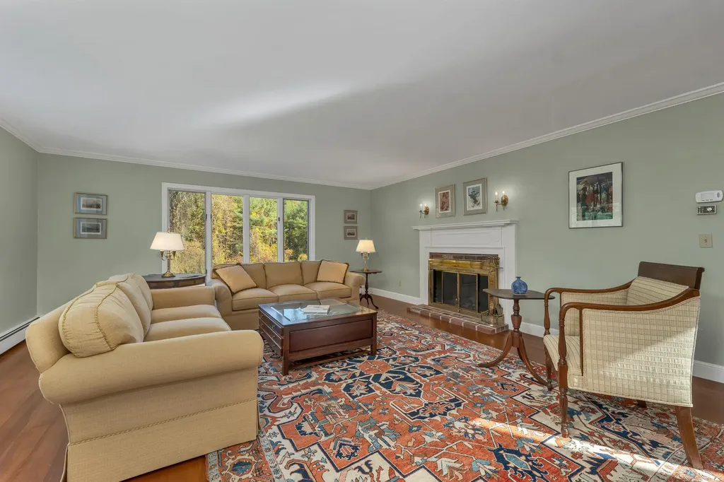 427 North Main Street Wolfeboro NH 03894-0427