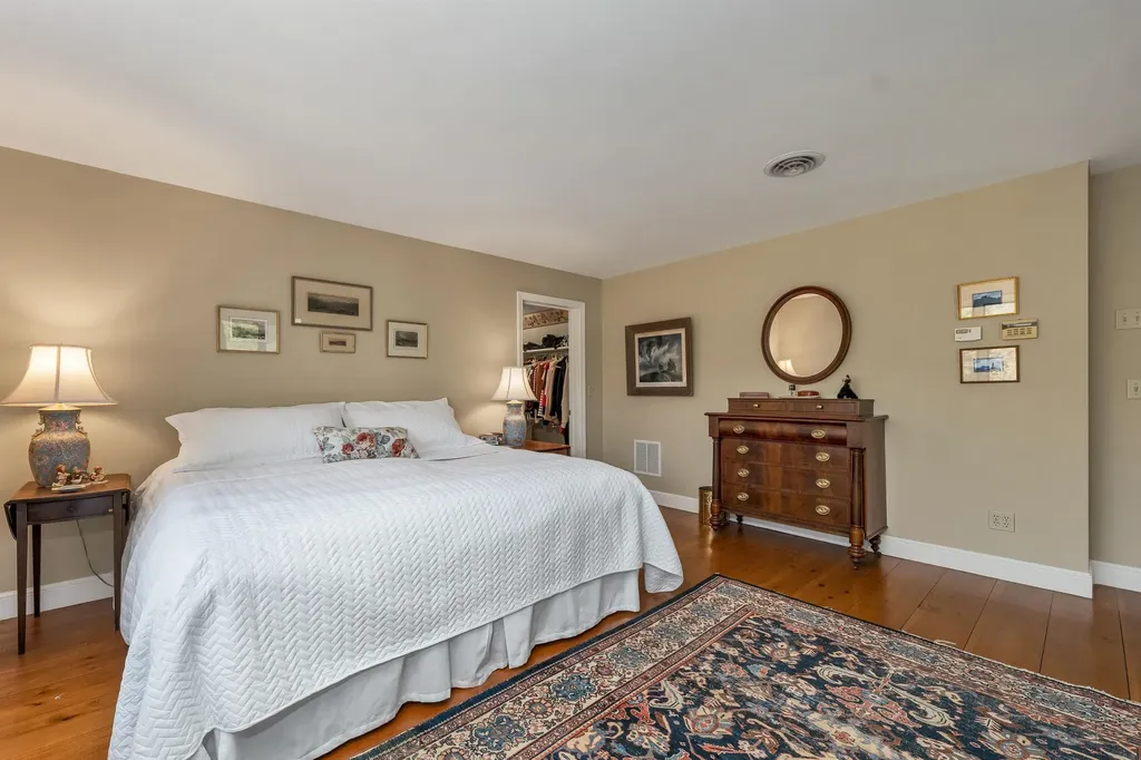 427 North Main Street Wolfeboro NH 03894-0427