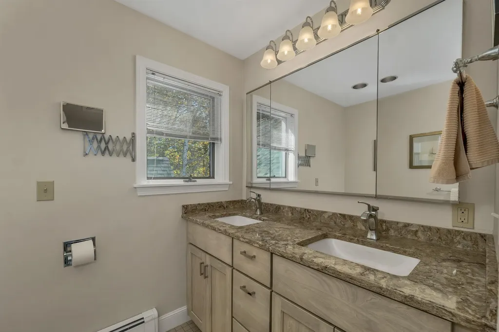 427 North Main Street Wolfeboro NH 03894-0427