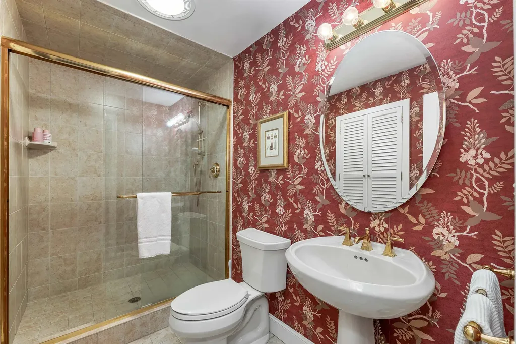 427 North Main Street Wolfeboro NH 03894-0427