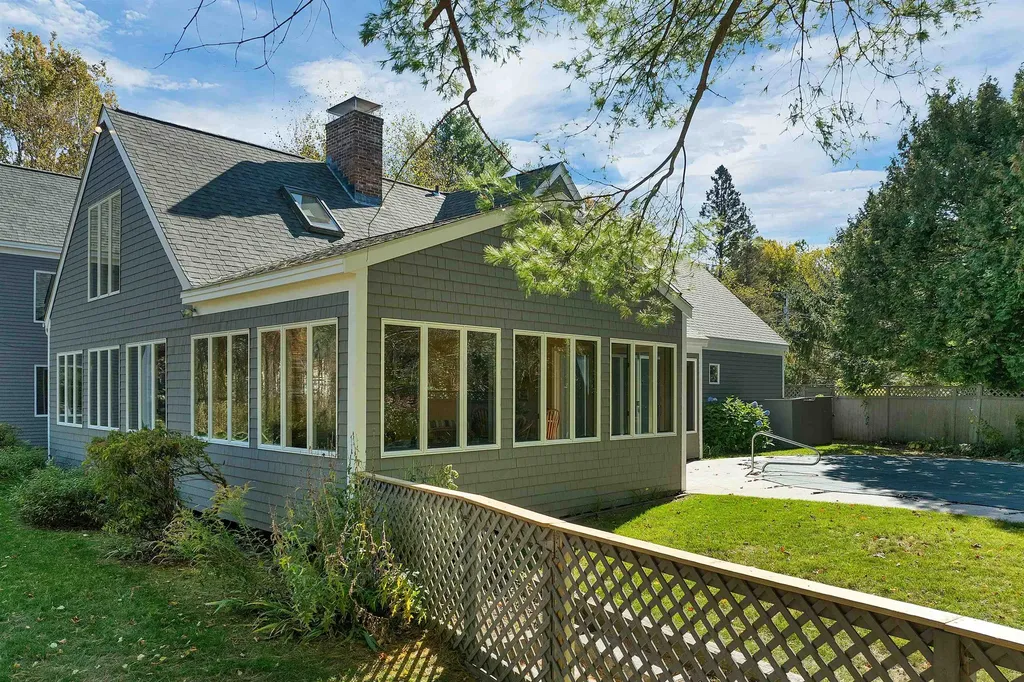 427 North Main Street Wolfeboro NH 03894-0427