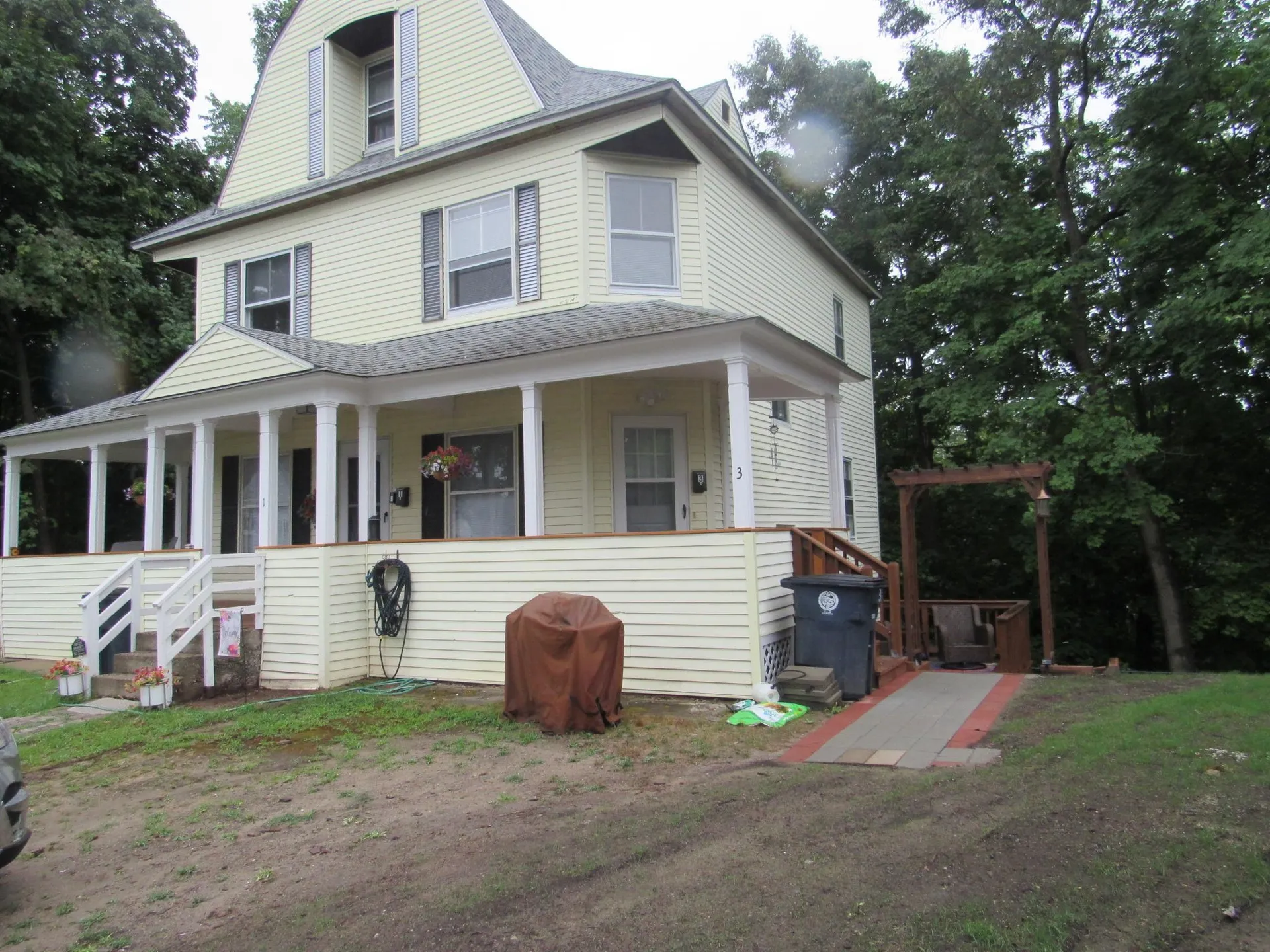 1-3 Circle Avenue Nashua NH 03060