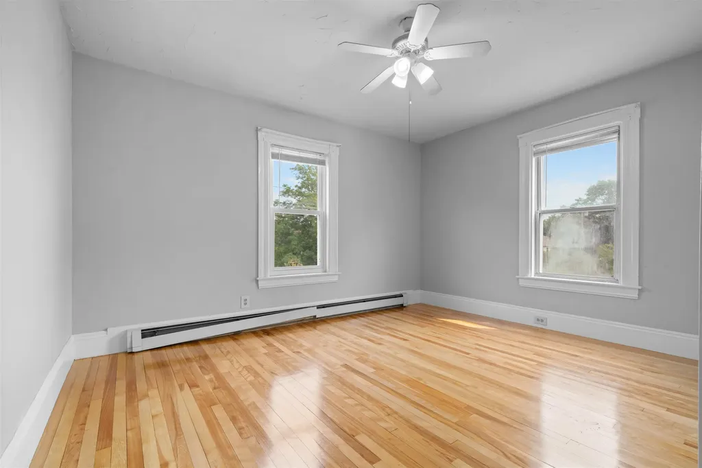 106 Bismark Street Manchester NH 03102