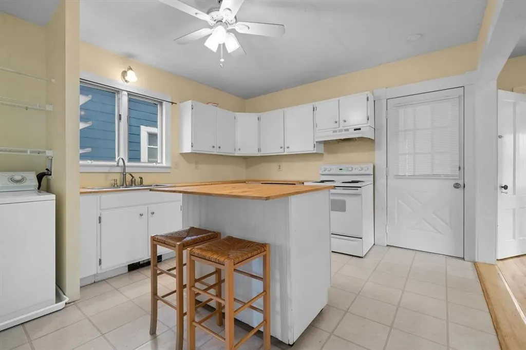 106 Bismark Street Manchester NH 03102