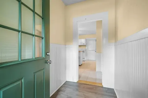 106 Bismark Street Manchester NH 03102