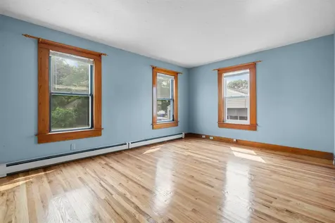 106 Bismark Street Manchester NH 03102