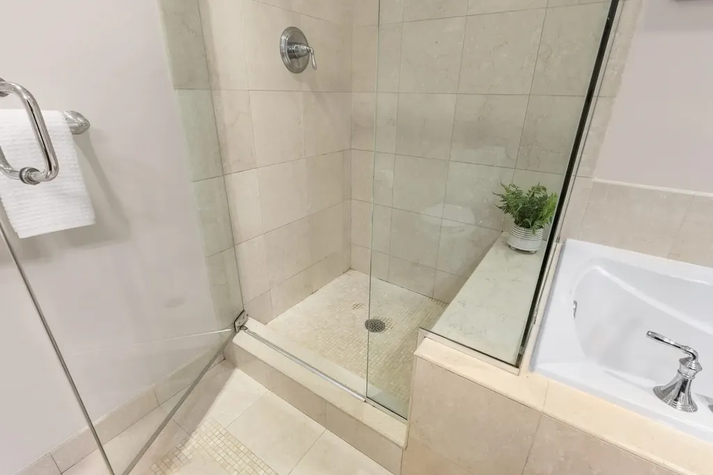 77 Hanover Street Portsmouth NH 03801