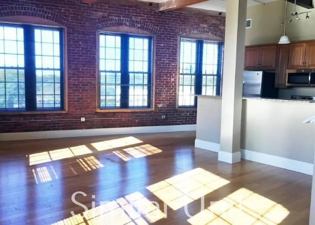 34 Franklin Street Nashua NH 03062