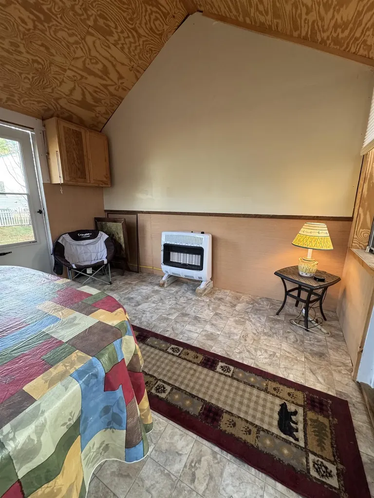 23 Oakes Street Woodstock NH 03262