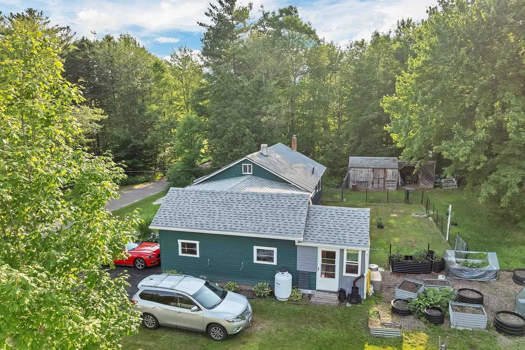 23 Oakes Street Woodstock NH 03262