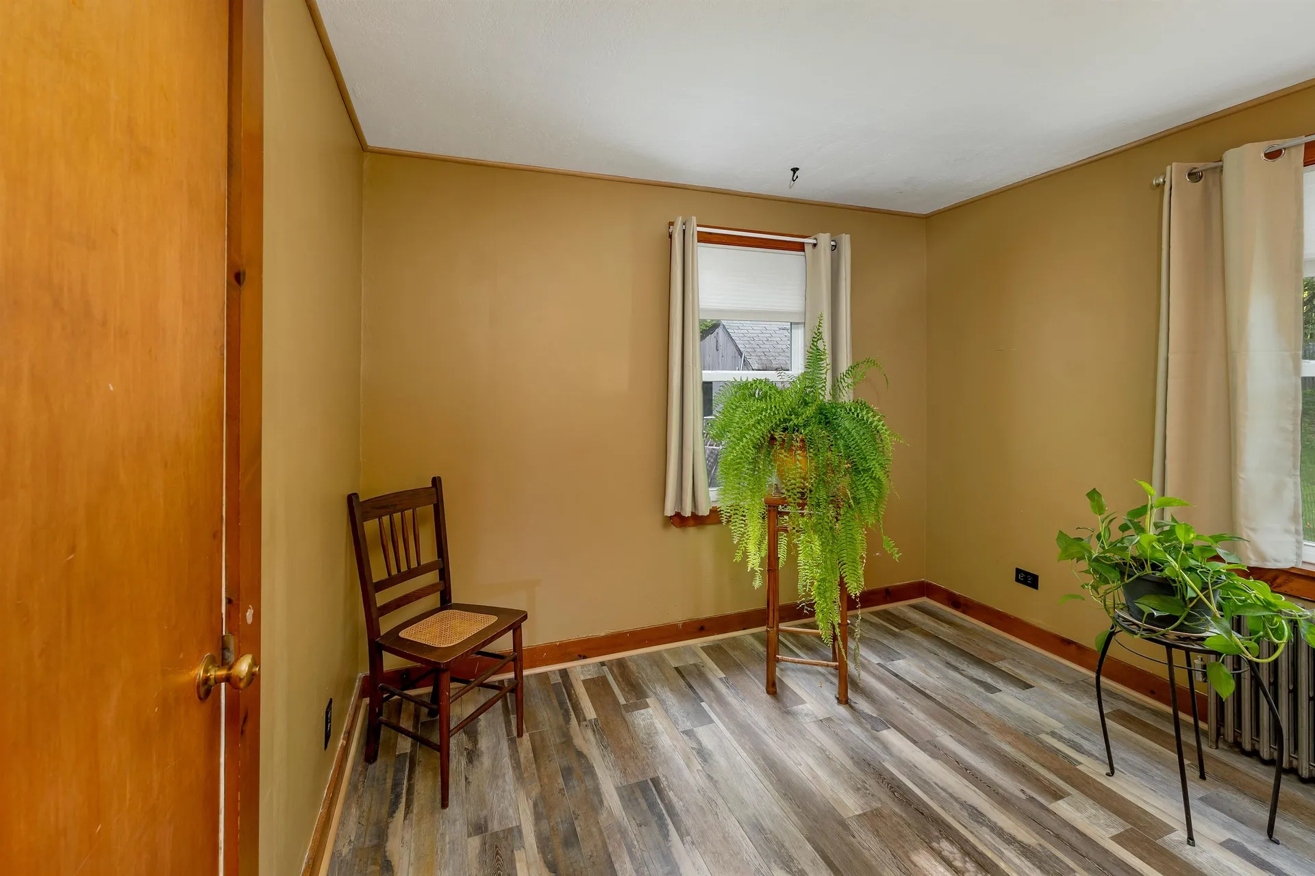 23 Oakes Street Woodstock NH 03262