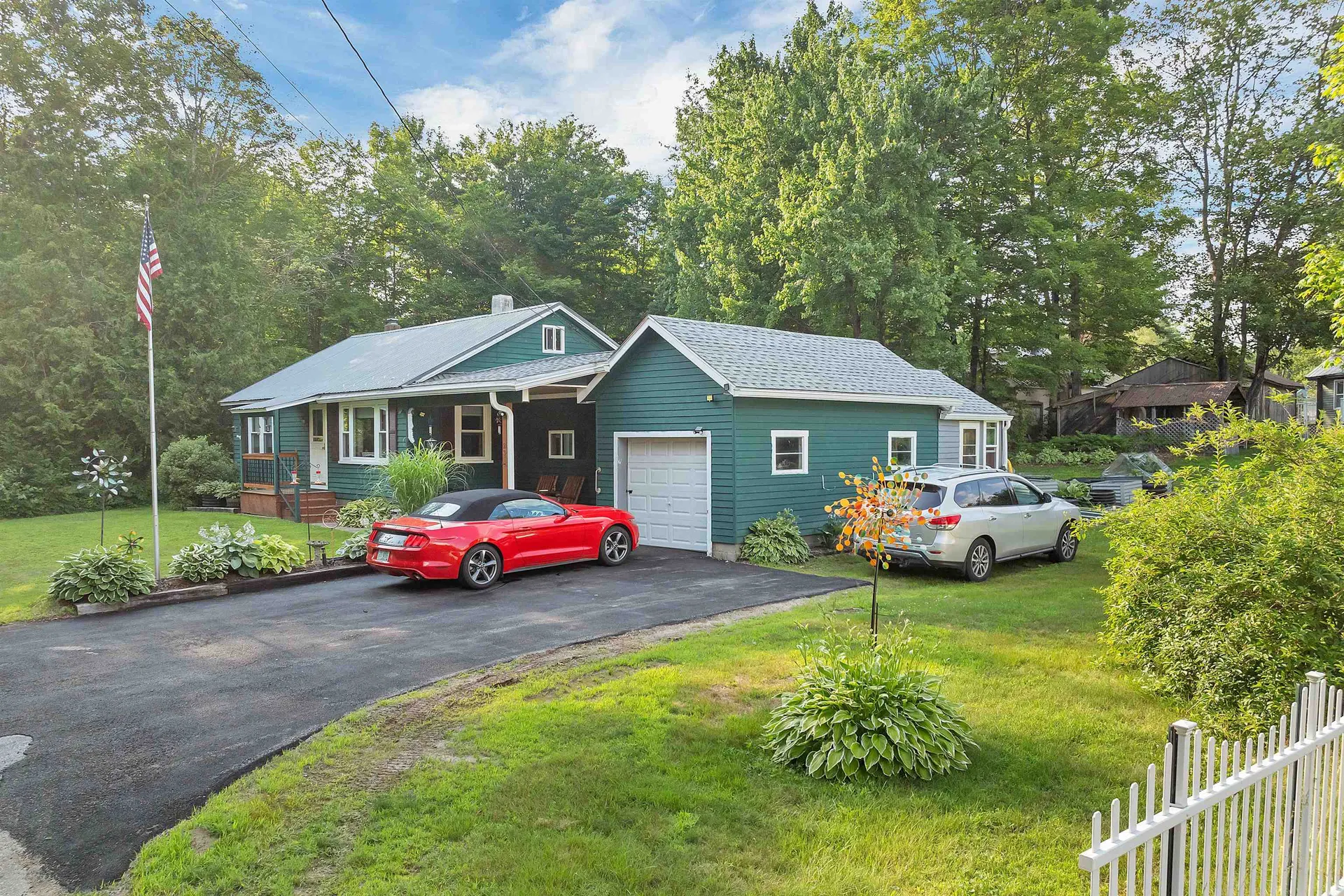 23 Oakes Street Woodstock NH 03262