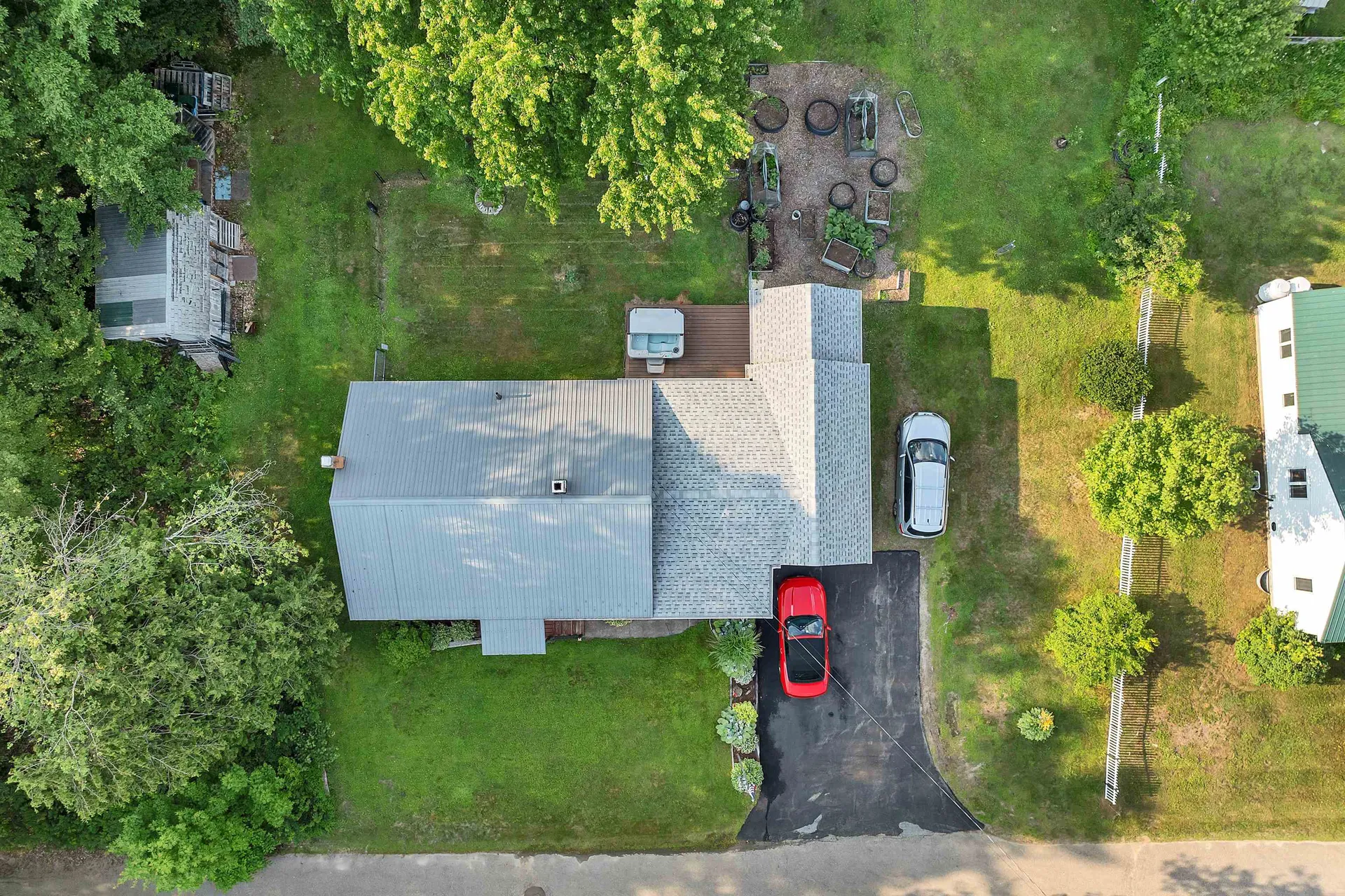 23 Oakes Street Woodstock NH 03262