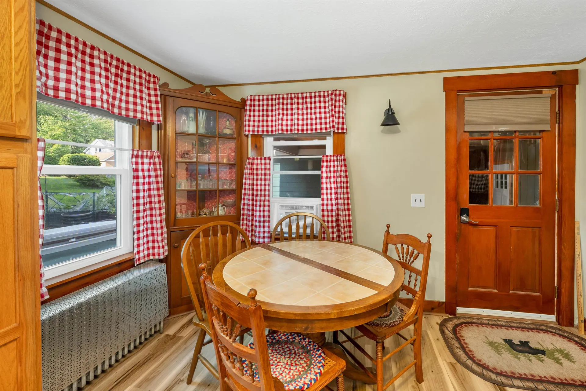 23 Oakes Street Woodstock NH 03262