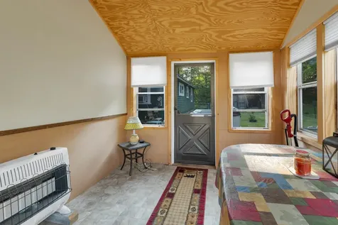 23 Oakes Street Woodstock NH 03262