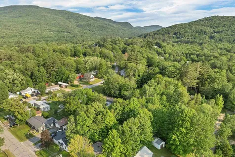 23 Oakes Street Woodstock NH 03262