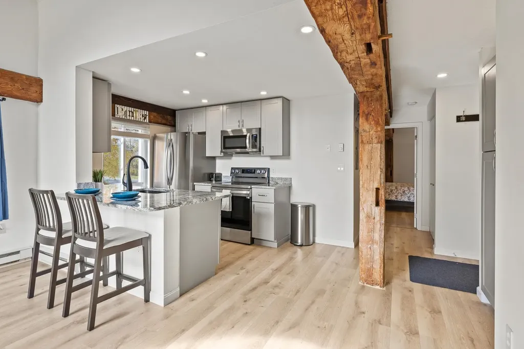 11 Marsten Lane Enfield NH 03748