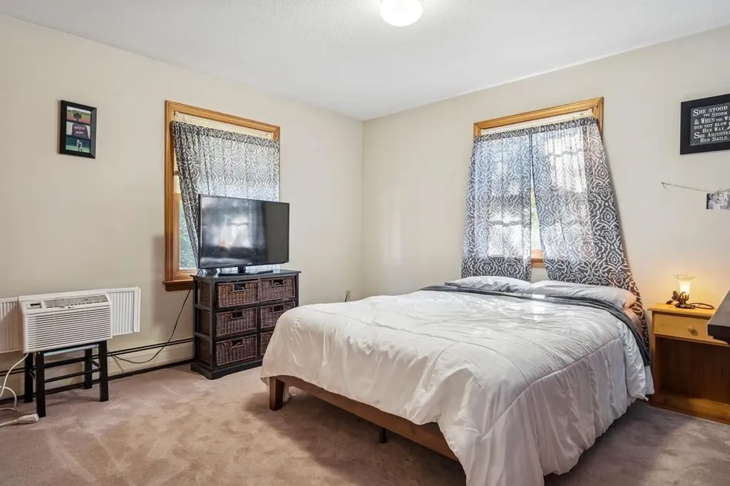 16 Cherry Hill Road Claremont NH 03743