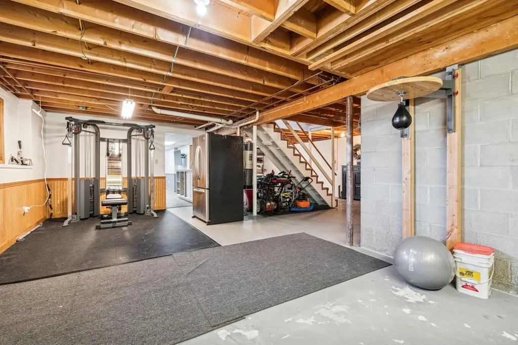 16 Cherry Hill Road Claremont NH 03743