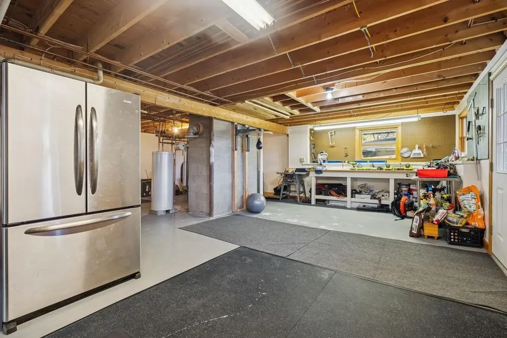 16 Cherry Hill Road Claremont NH 03743