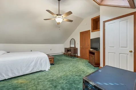 17 Rowell Street Laconia NH 03246