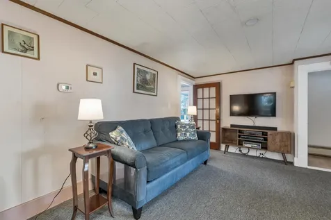 17 Rowell Street Laconia NH 03246