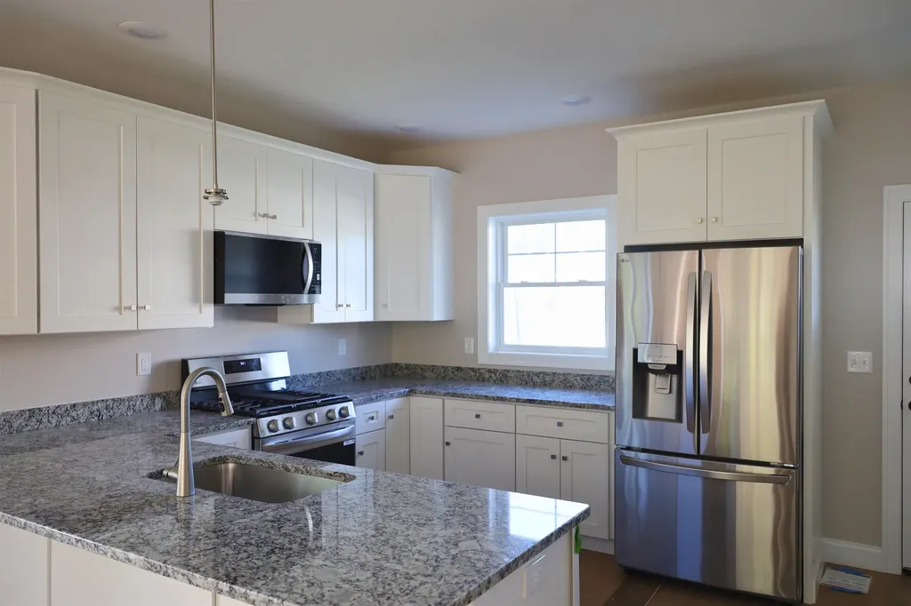 79 Wilderness Drive Nashua NH 03062