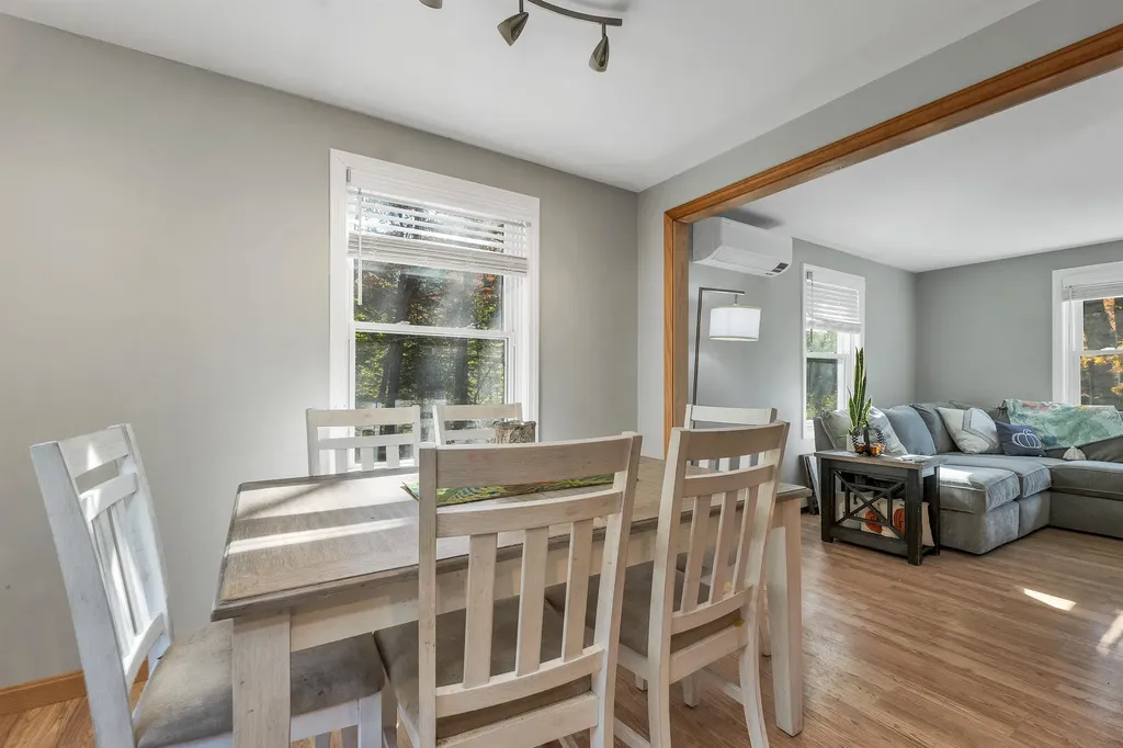 179 Stage Road Nottingham NH 03290