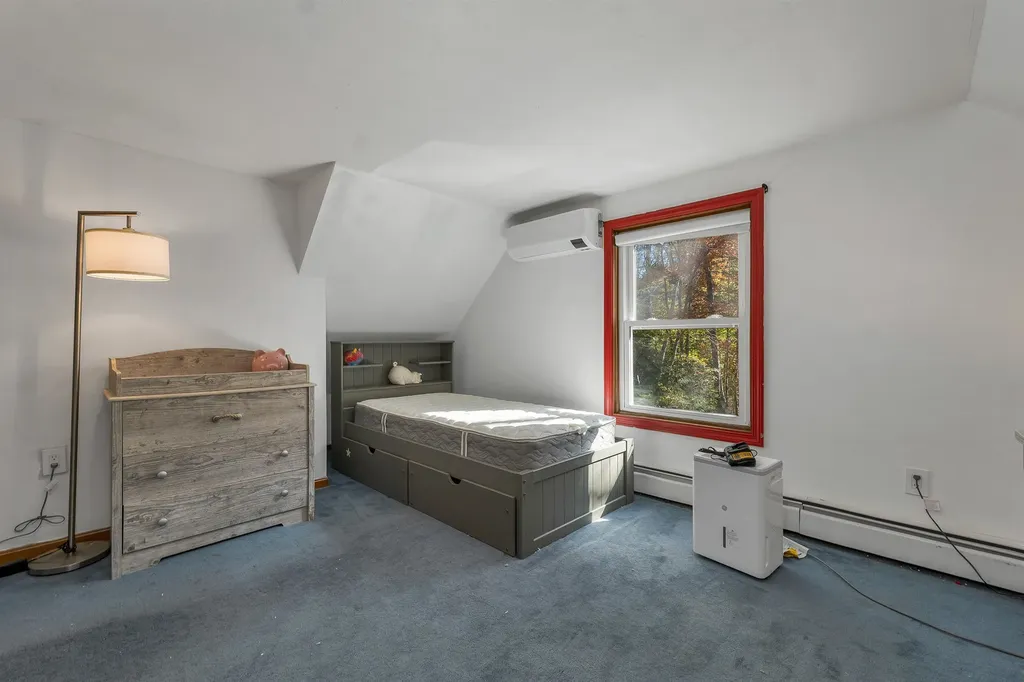 179 Stage Road Nottingham NH 03290