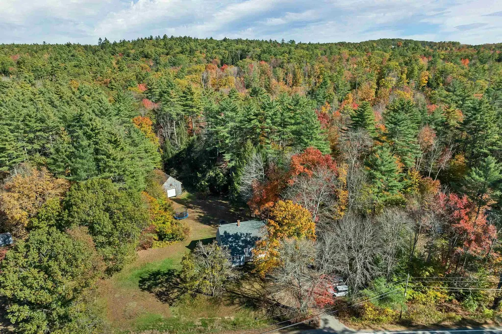 179 Stage Road Nottingham NH 03290