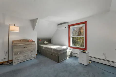 179 Stage Road Nottingham NH 03290