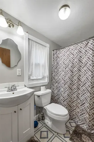 179 Stage Road Nottingham NH 03290