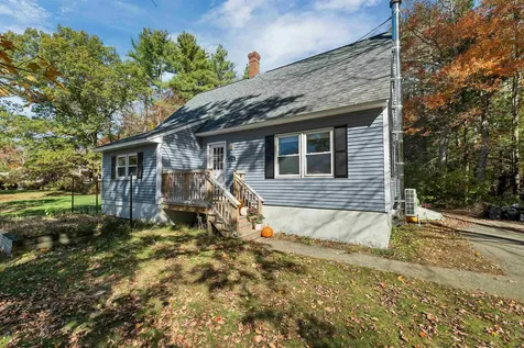 179 Stage Road Nottingham NH 03290