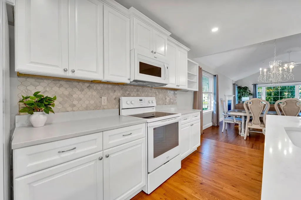 5 Sunset Lane Brentwood NH 03833