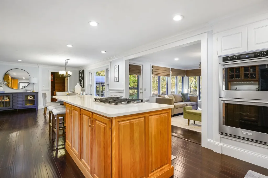 197 Liberty Hill Road Bedford NH 03110