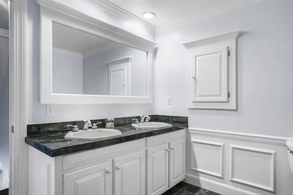 197 Liberty Hill Road Bedford NH 03110