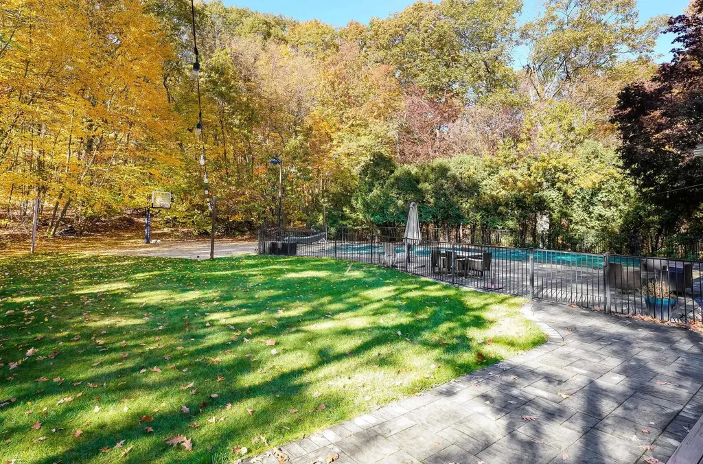 197 Liberty Hill Road Bedford NH 03110