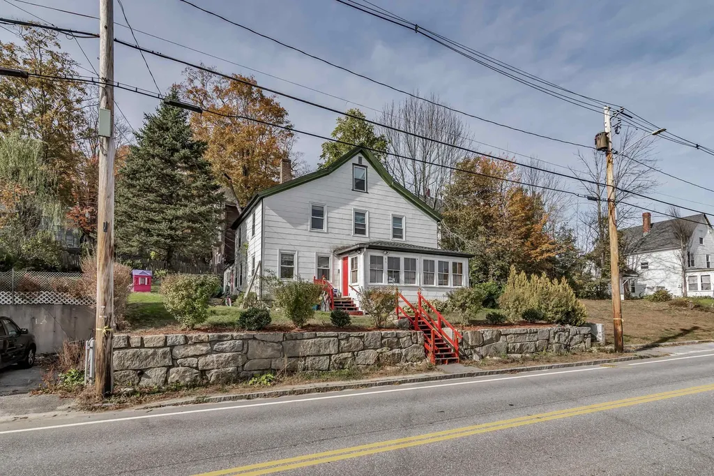25 Main Street Greenville NH 03048
