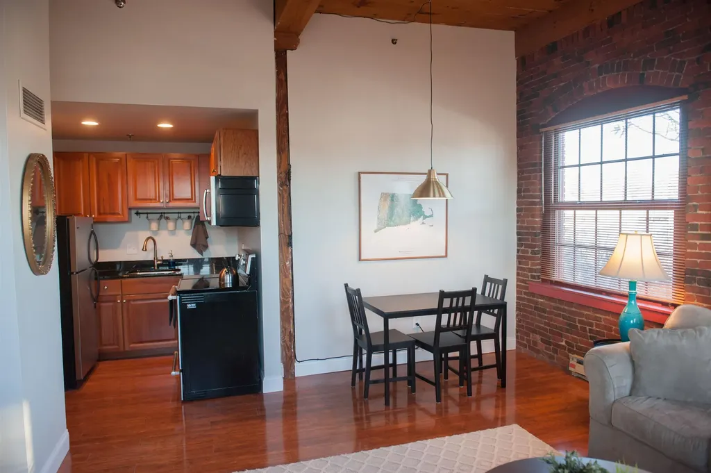 335 Cypress Street Manchester NH 03109