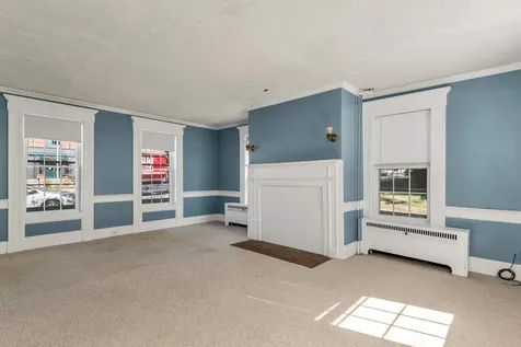 79 South Main Street Wolfeboro NH 03894