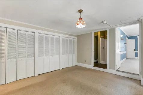 79 South Main Street Wolfeboro NH 03894