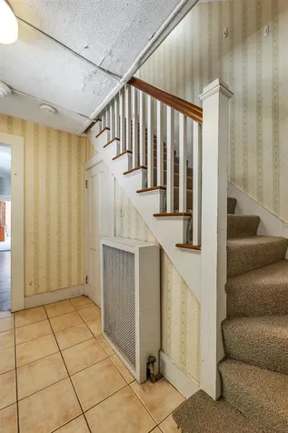 79 South Main Street Wolfeboro NH 03894