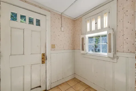 79 South Main Street Wolfeboro NH 03894