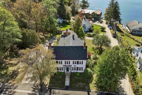 79 South Main Street Wolfeboro NH 03894