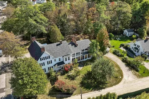 79 South Main Street Wolfeboro NH 03894