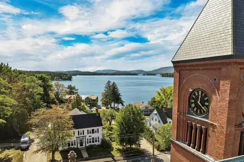 79 South Main Street Wolfeboro NH 03894