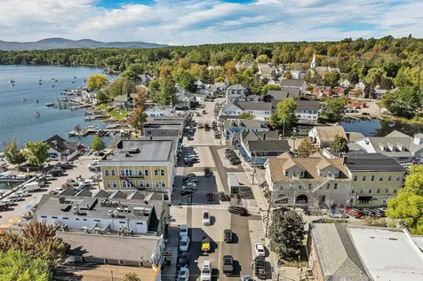 79 South Main Street Wolfeboro NH 03894