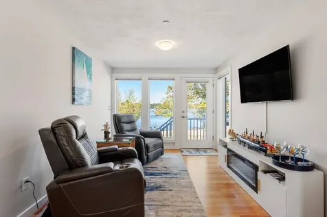 39 Kibrel Court Sandown NH 03873